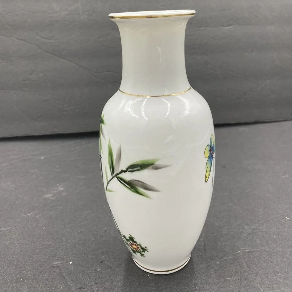 Vintage Japanese Porcelain Vase Butterfly Bamboo Floral Gold Trim‎ Cottagecore